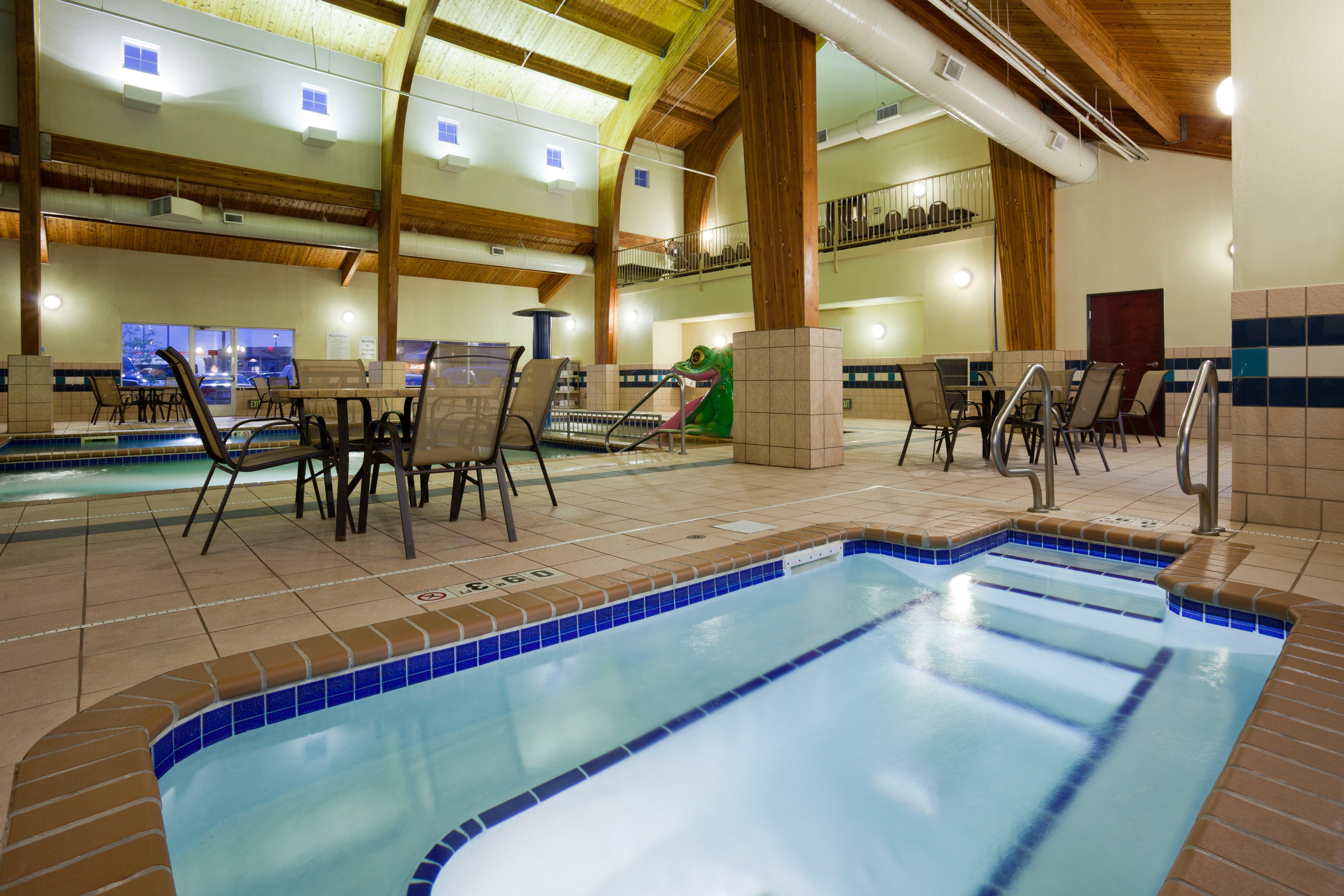 Holiday Inn Express & Suites Aberdeen By Ihg Экстерьер фото