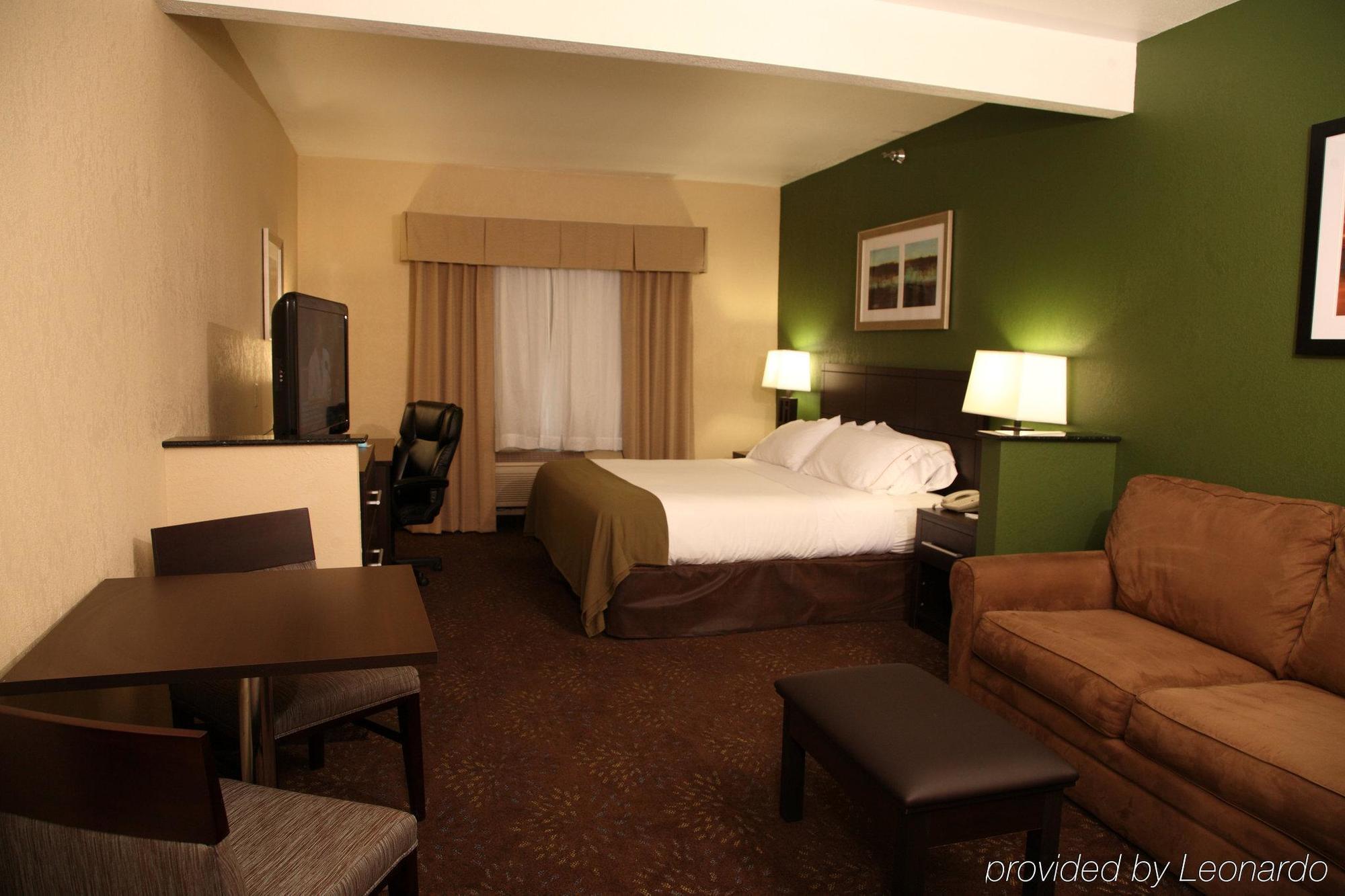 Holiday Inn Express & Suites Aberdeen By Ihg Экстерьер фото