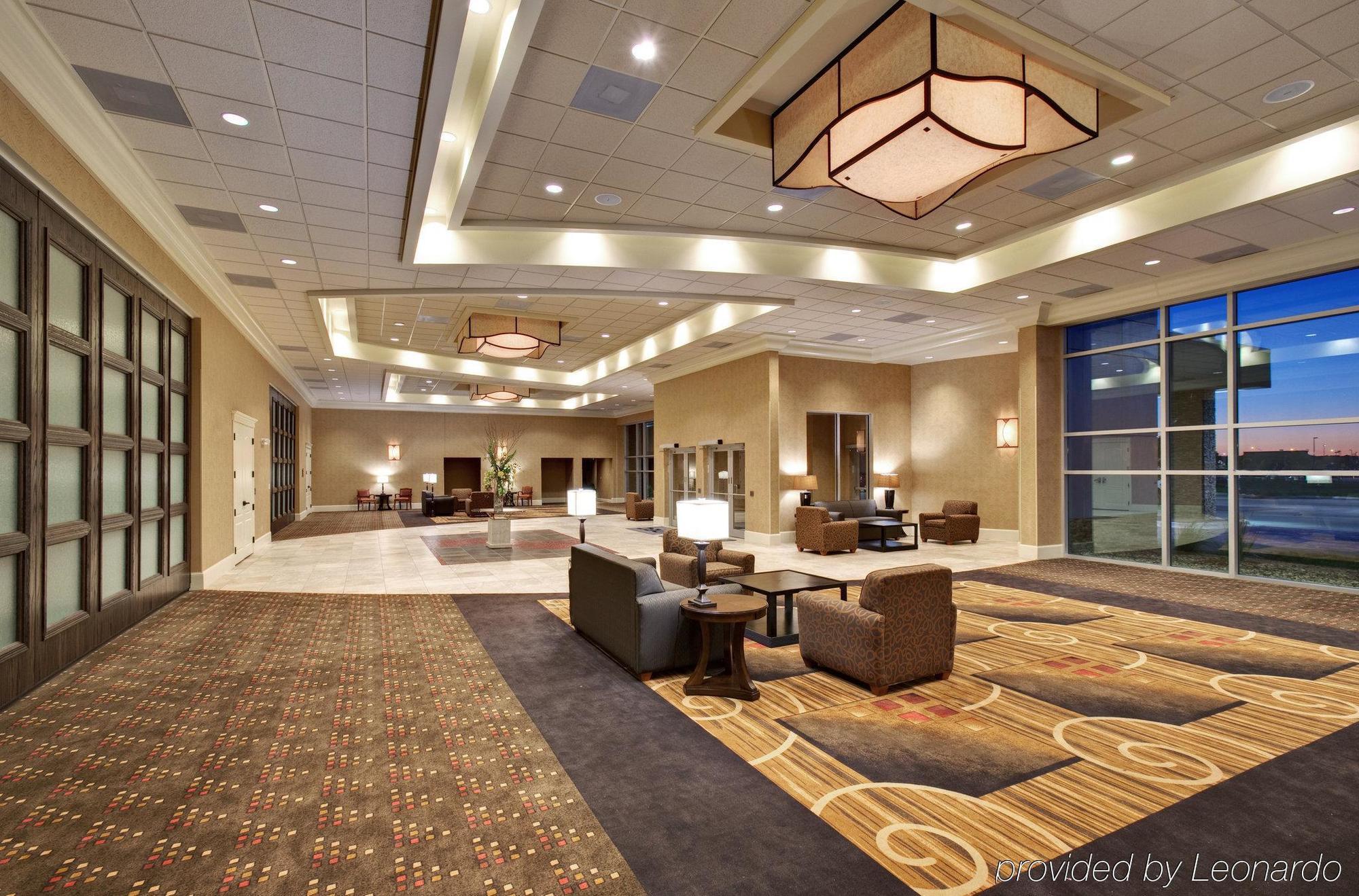 Holiday Inn Express & Suites Aberdeen By Ihg Интерьер фото
